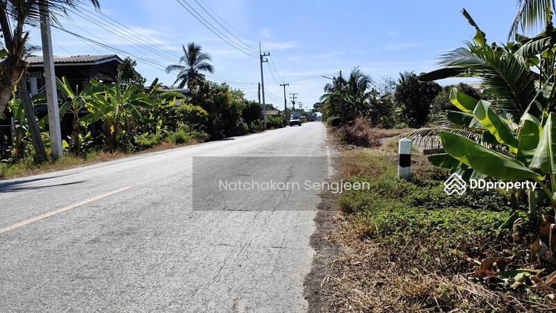 For Sale - Land for sale, 30 rai, Ongkharak-Rangsit Road, Khlong 16, Buengsan, Ongkharak, Nakhon Nayok., Nakhon Nayok