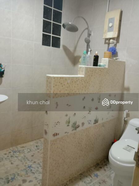 For Sale - ขายตึกอาคารพาณิชย์ 5ชั้น ติดถนนใหญ่วัชรพล รามอินทรา, Bangkok