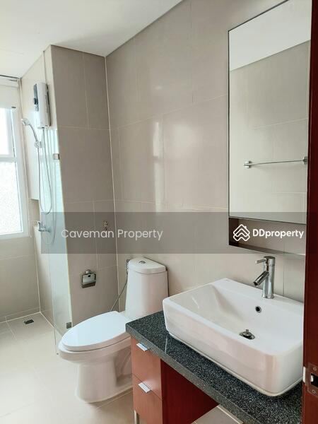 Villa Sathorn, Bangkok, 5 KrungThonBuri Road, Khlong Ton Sai, Khlong San, Bangkok, 1 Bedroom, 55 sqm, Condo For Sale, by Caveman Property, 10642754 - DDproperty.com