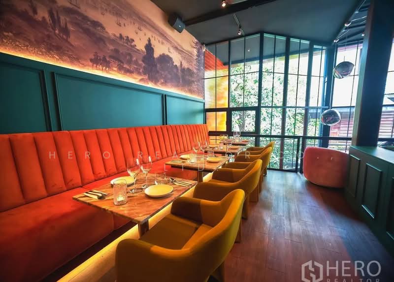 For Rent - For Rent Bangkok Retail Sathorn BTS Saint Louis Sathorn BRE18645, Bangkok