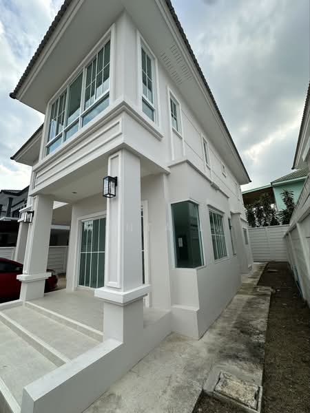 บ้านใหม่ พุทธมณฑลสาย1 ตลิ่งชัน กรุงเทพ, Bangkok, Bang Ra Mat, Taling Chan, Bangkok, 3 Bedrooms, 225 sqm, Single Detached House For Sale, by Monta L., 10646987 - DDproperty.com