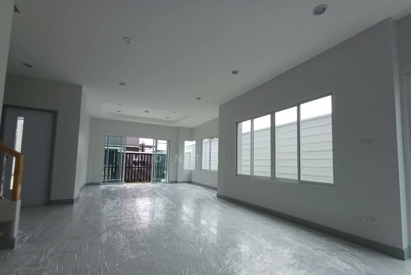 บ้านใหม่ พุทธมณฑลสาย1 ตลิ่งชัน กรุงเทพ, Bangkok, Bang Ra Mat, Taling Chan, Bangkok, 3 Bedrooms, 225 sqm, Single Detached House For Sale, by Monta L., 10646987 - DDproperty.com