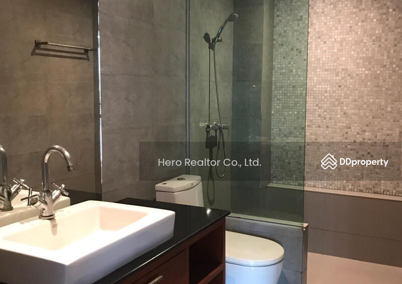 Bangkok Home Office Sukhumvit BTS Phrom Phong BRE18689, Bangkok, Khlong Tan Nua, Watthana, Bangkok, 3 Bedrooms, 400 sqm, Townhouse For Rent, by Hero Realtor Co., Ltd., 10649647 - DDproperty.com