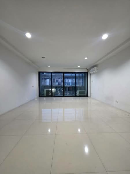 the prime รามคำแหง21, Bangkok, Hua Mak, Bang Kapi, Bangkok, , 133 sqm, Shophouse For Rent, by Lalida Phiangsungnoen, 10659368 - DDproperty.com