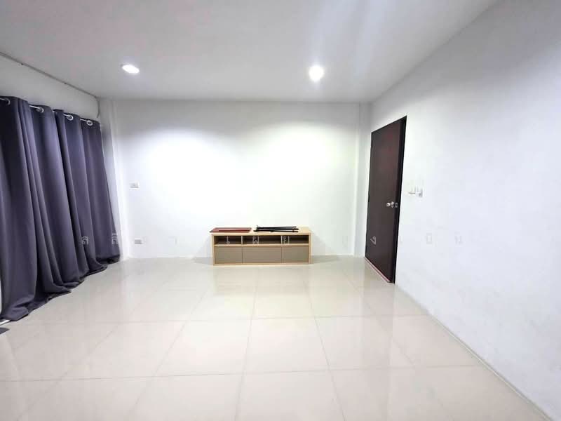the prime รามคำแหง21, Bangkok, Hua Mak, Bang Kapi, Bangkok, , 133 sqm, Shophouse For Rent, by Lalida Phiangsungnoen, 10659368 - DDproperty.com