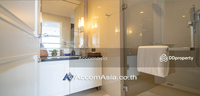 ให้เช่า - 2 Bedrooms Apartment For Rent in sukhumvit, Bangkok near BTS Phrom Phong at Suites & Residences, กรุงเทพ