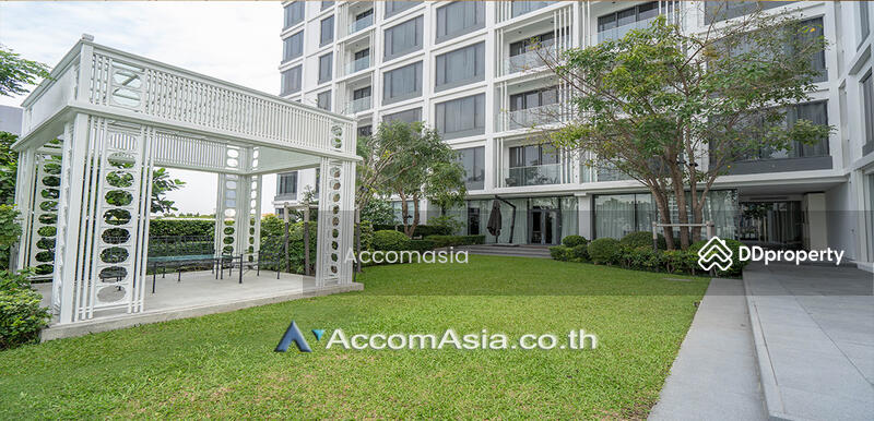 ให้เช่า - 2 Bedrooms Apartment For Rent in sukhumvit, Bangkok near BTS Phrom Phong at Suites & Residences, กรุงเทพ