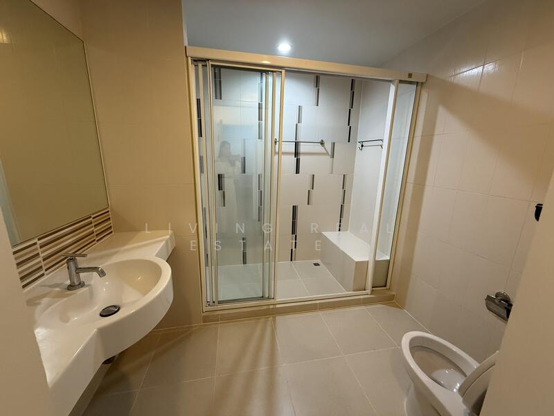 Centric Tiwanon Station, Nonthaburi, 333 Krungthep-Nonthaburi Rd, Bang Khen, Muang Nonthaburi, Nonthaburi, 1 Bedroom, 42 sqm, Condo For Sale, by Living Real Estates, 10675875 - DDproperty.com