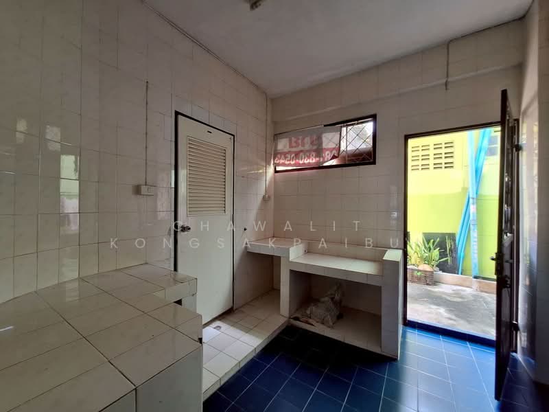 ขาย อาคารพาณิชย์ 4 ชั้น ใกล้เซ็นทรัลพระราม2 พระราม2 ซอย42 300 ตรม. ปูแกรนิตโต้ทั้งหลัง สภาพสวย, กรุงเทพ, พระรามที่ 2, บางมด, จอมทอง, กรุงเทพ, 300 ตร.ม., ตึกแถว-อาคารพาณิชย์ ขาย, โดย CHAWALIT KONGSAKPAIBUL, 10676908 - DDproperty.com