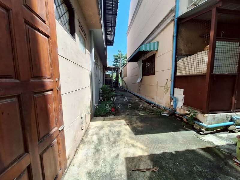 ขาย อาคารพาณิชย์ 4 ชั้น ใกล้เซ็นทรัลพระราม2 พระราม2 ซอย42 300 ตรม. ปูแกรนิตโต้ทั้งหลัง สภาพสวย, Bangkok, พระรามที่ 2, Bangmot, Chom Thong, Bangkok, , 300 sqm, Shophouse For Sale, by CHAWALIT KONGSAKPAIBUL, 10676908 - DDproperty.com