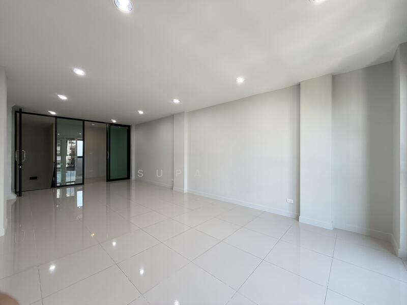 For Rent - The Master @ BTS Onnut - Pattanakarn, Bangkok