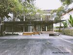สำนักงาน รัชดา 32, กรุงเทพ