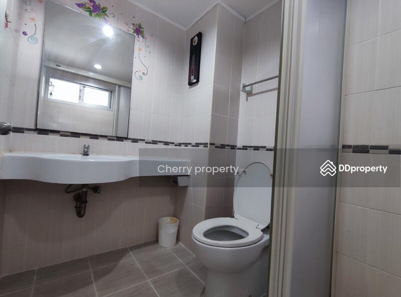 Lumpini Place Rama 8, Bangkok, 1521 Soi Arun Amarin 53, Arun Amarin Road, Bang Yi Khan, Bang Phlat, Bangkok, 1 Bedroom, 35 sqm, Condo For Sale, by Tamita Kongsoithong, 1068497 - DDproperty.com