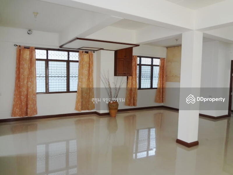 For Sale - Detached house Bangna Udomsuk 171 sqw near BTS and The Bangkok Mall, Bangkok