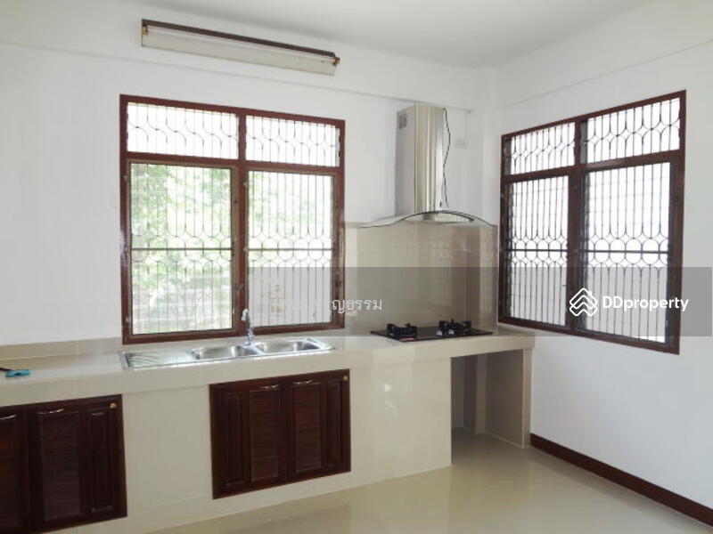 For Sale - Detached house Bangna Udomsuk 171 sqw near BTS and The Bangkok Mall, Bangkok