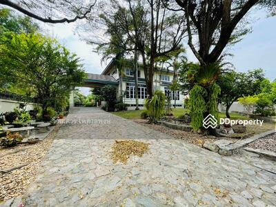 ขาย - ขายบ้าน สนามกอล์ฟเมืองเอก หลังบ้านติดน้ำ อ.ปทุมธานี (วิวสนามกอล์ฟ) 375 ตร.ว. 4 นอน 4 น้ำ 550 ตร.ม., ปทุมธานี
