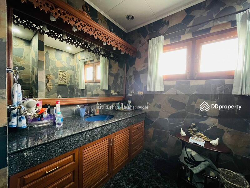 ขายบ้านริมน้ำ อ.ปทุมธานี (วิวสนามกอล์ฟ) 374 ตร.ว. 4 นอน 4 น้ำ 550 ตร.ม. พร้อมเรือนรับรองแขกริมน้ำ แล