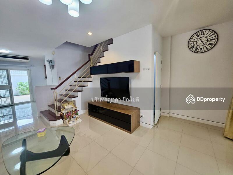 For Rent - Urban Sathorn, Bangkok