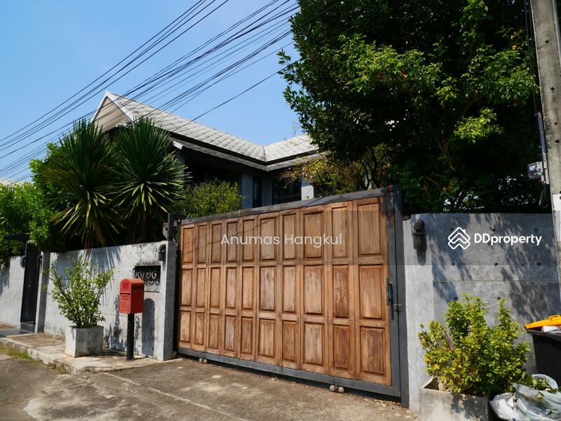 For Sale - Paravee Petchkasem 63, Bangkok