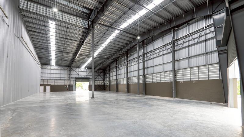 โครงสร้างเหล็ก PEB สวย ทันสมัย