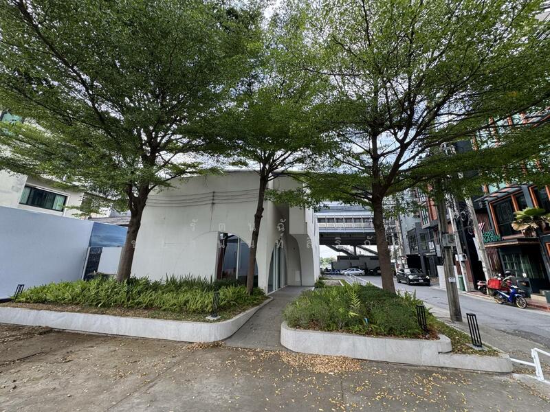 For Rent - ให้เช่าที่ดินพร้อมอาคาร ติดถนนใหญ่ ซอยจรัญสนิทวงศ์ 74/1 ตำบลบางอ้อ อำเภอบางพลัด จังหวัดกรุงเทพมหานคร, Bangkok