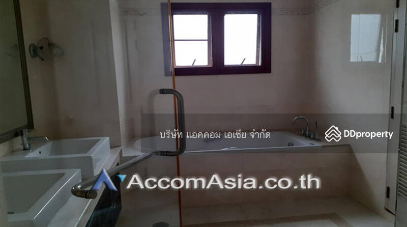 For Rent - 4 Bedrooms House For Rent in Sukhumvit, Bangkok near BTS Thong Lo, Bangkok