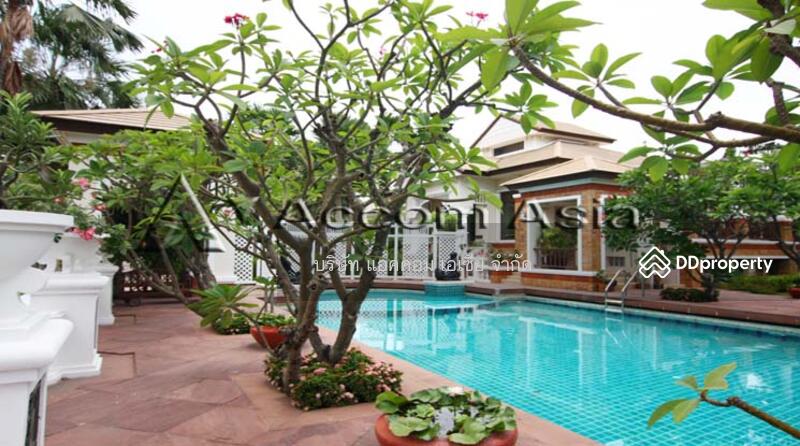 For Rent - 4 Bedrooms House For Rent in Sukhumvit, Bangkok near BTS Thong Lo, Bangkok