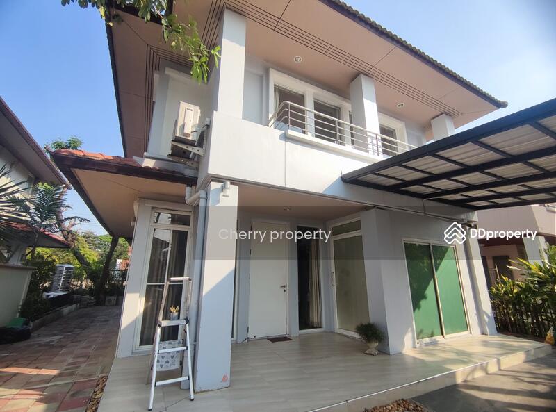 Bangkok Villa, Bangkok, Pradit Manutham Road, Wang Thonglang, Bangkok, 4 Bedrooms, 300 sqm, Single Detached House For Rent, by Tamita Kongsoithong, 10722325 - DDproperty.com