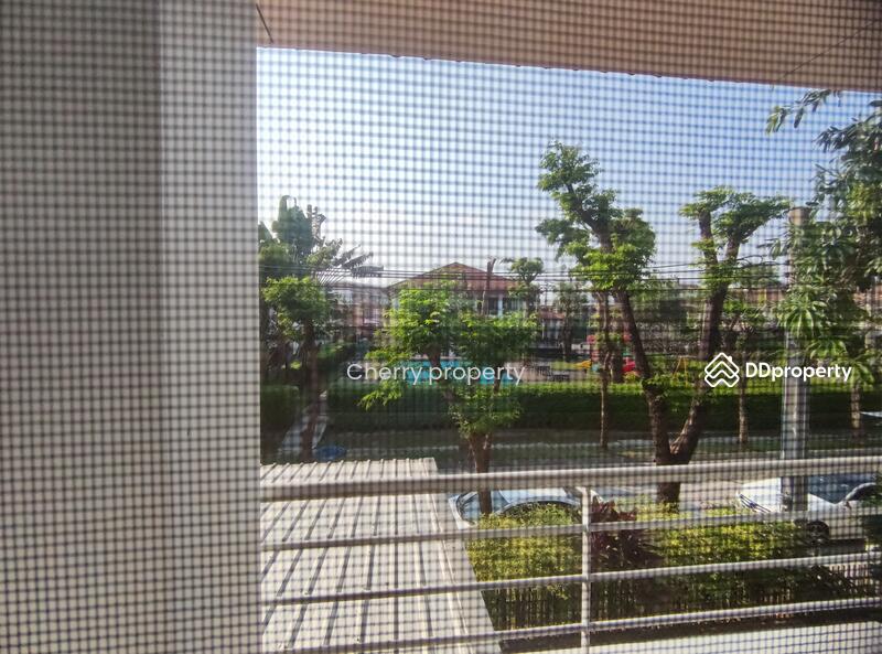 Bangkok Villa, Bangkok, Pradit Manutham Road, Wang Thonglang, Bangkok, 4 Bedrooms, 300 sqm, Single Detached House For Rent, by Tamita Kongsoithong, 10722325 - DDproperty.com
