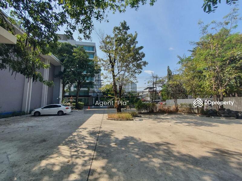Beautiful decorated office building for rent near Bangkok Hospital Soi Soonvijai (SPSP516), Bangkok, Bang Kapi, Huai Khwang, Bangkok, , 1,500 sqm, Office Space For Rent, by Agent “Pla”, 10725463 - DDproperty.com
