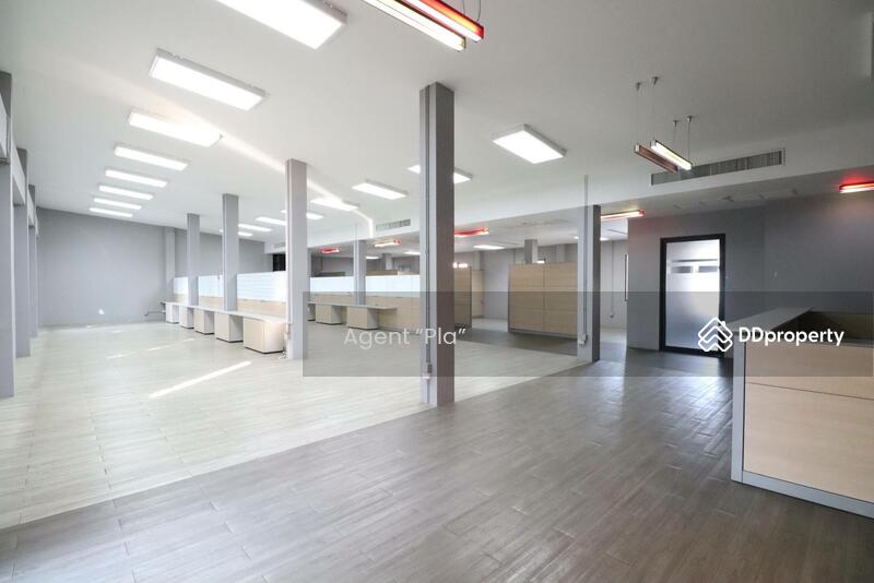 Beautiful decorated office building for rent near Bangkok Hospital Soi Soonvijai (SPSP516), Bangkok, Bang Kapi, Huai Khwang, Bangkok, , 1,500 sqm, Office Space For Rent, by Agent “Pla”, 10725463 - DDproperty.com