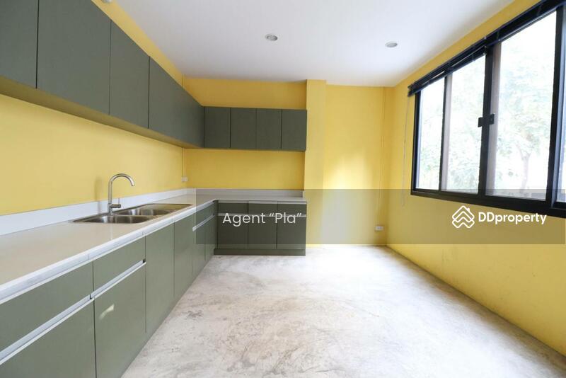 Beautiful decorated office building for rent near Bangkok Hospital Soi Soonvijai (SPSP516), Bangkok, Bang Kapi, Huai Khwang, Bangkok, , 1,500 sqm, Office Space For Rent, by Agent “Pla”, 10725463 - DDproperty.com