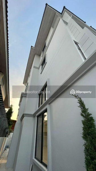 For Sale - For Sale Bangkok Town House Chaloem Phrakiat Rama 9 MRT Si Udom Prawet BRE19164, Bangkok