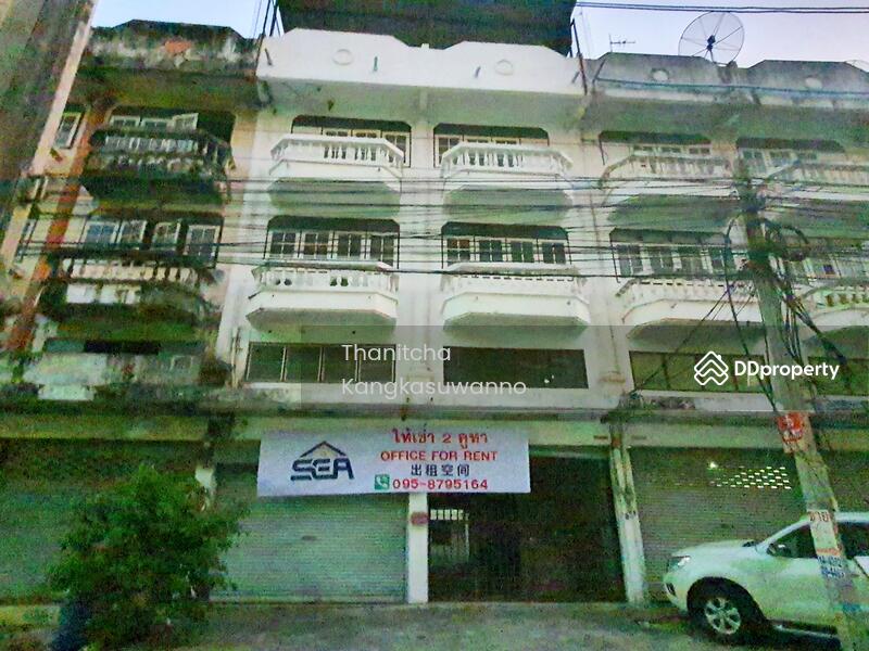 For Rent - For rent, commercial building, 3.5 floors, 2 units, Bangna-Trad Road. Can register a company, Samut Prakan