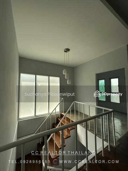 ให้เช่า - Townhouse For Rent : Ekamai 12 Open For Home office, กรุงเทพ