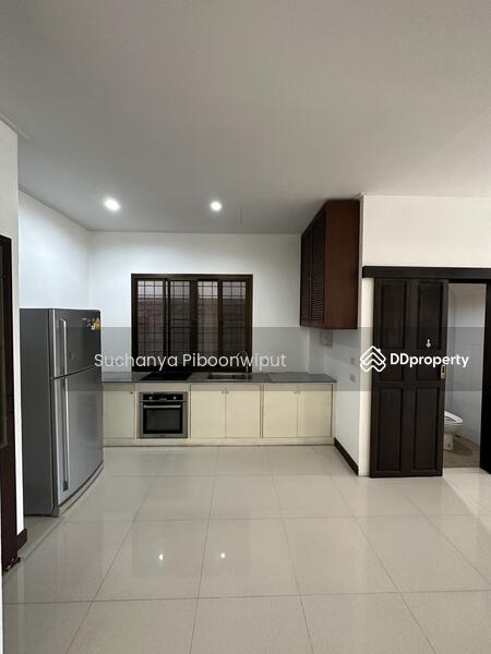 TownHouse Pridi Pranomyong 20 Pet Friendly, Bangkok, Pridi Pranomyong 20, Phra Kanong Nua, Watthana, Bangkok, 4 Bedrooms, 400 sqm, Townhouse For Rent, by Suchanya Piboonwiput, 10731018 - DDproperty.com