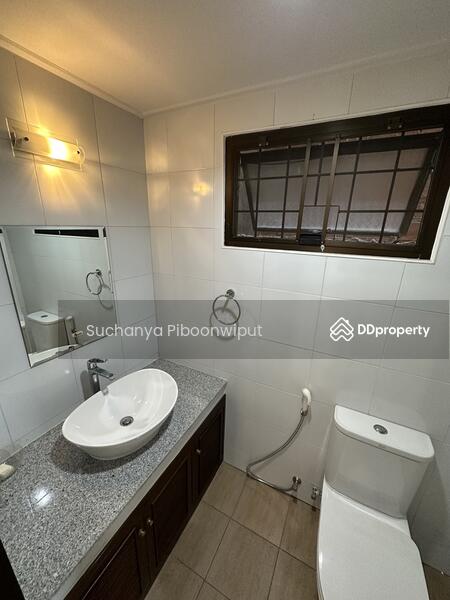 TownHouse Pridi Pranomyong 20 Pet Friendly, Bangkok, Pridi Pranomyong 20, Phra Kanong Nua, Watthana, Bangkok, 4 Bedrooms, 400 sqm, Townhouse For Rent, by Suchanya Piboonwiput, 10731018 - DDproperty.com