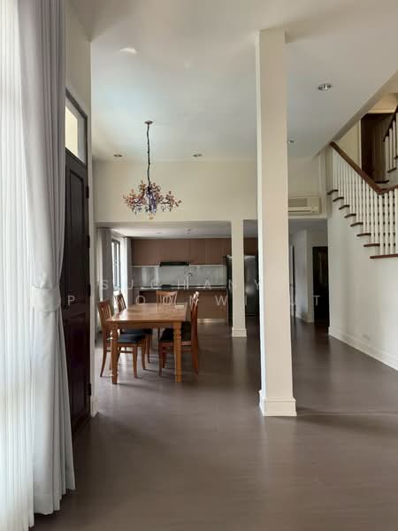 TownHouse For Rent Sukhumvit 38 : Pet Friendly, Bangkok, Sukhumvit 38, Khlong Tan Nua, Watthana, Bangkok, 3 Bedrooms, 350 sqm, Townhouse For Rent, by Suchanya Piboonwiput, 10731205 - DDproperty.com