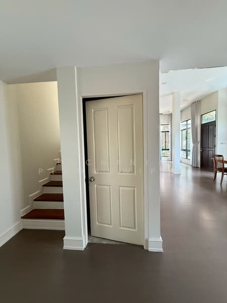 TownHouse For Rent Sukhumvit 38 : Pet Friendly, Bangkok, Sukhumvit 38, Khlong Tan Nua, Watthana, Bangkok, 3 Bedrooms, 350 sqm, Townhouse For Rent, by Suchanya Piboonwiput, 10731205 - DDproperty.com