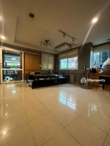 บ้านเดี่ยว ลาดพร้าว, Bangkok, 1 -, Lat Phrao, Bangkok, 3 Bedrooms, 145 sqm, Single Detached House For Sale, by ดลดากร ลลิตวรฉัตร, 10731379 - DDproperty.com