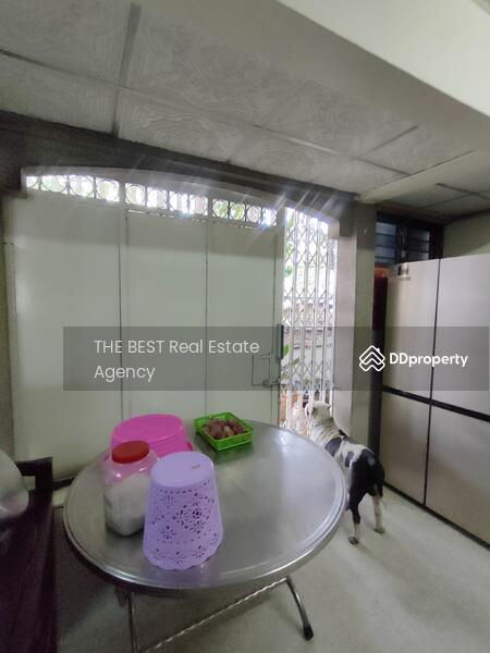 อาคารพาณิชย์ 4 คูหา #มีห้องเย็นไว้แช่ผักและผลไม้ สภาพดีมากก #ด้านหลังมีทางออก #ตลาดสี่มุมเมือง, Pathum Thani, Khu Khot, Lam Luk Ka, Pathum Thani, , 100 sqm, Business For Sale, by Khun Tassanee, 10732860 - DDproperty.com