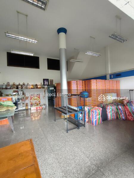 อาคารพาณิชย์ 4 คูหา #มีห้องเย็นไว้แช่ผักและผลไม้ สภาพดีมากก #ด้านหลังมีทางออก #ตลาดสี่มุมเมือง, Pathum Thani, Khu Khot, Lam Luk Ka, Pathum Thani, , 100 sqm, Business For Sale, by Khun Tassanee, 10732860 - DDproperty.com