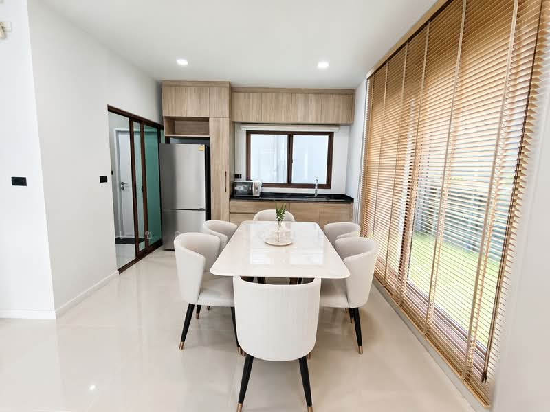 Burasiri Krungthep Kreetha, bangkok, 95 Soi Pracha Ruam Chai, Hua Mak, Bang Kapi, Bangkok, 4 Bedrooms, 285 sqm, Single Detached House For Rent, by Tamita Kongsoithong, 10733385 - DDproperty.com