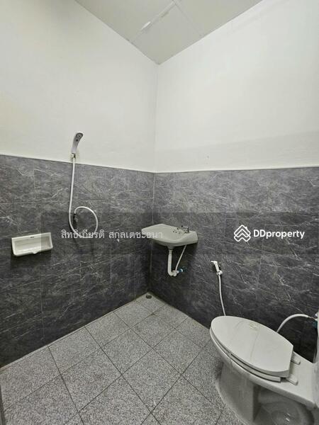 Mu ban Phetkasem 2, Bangkok, Bang Khae, Bang Khae, Bangkok, 3 Bedrooms, 150 sqm, Townhouse For Sale, by สิทธิเกียรติ สกุลเตชะธนา, 10736427 - DDproperty.com