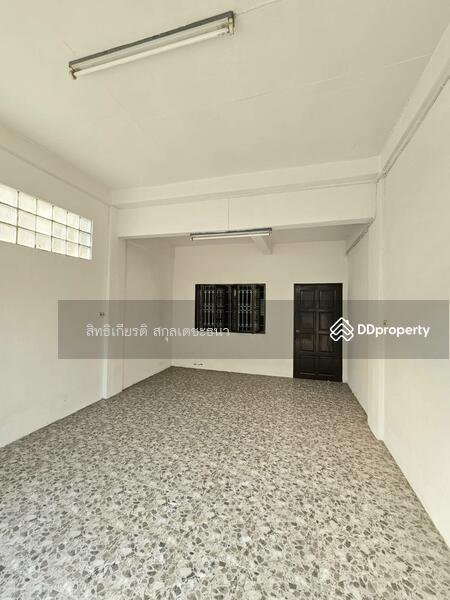 Mu ban Phetkasem 2 : หมู่บ้านเพชรเกษม 2, กรุงเทพ, บางแค, บางแค, กรุงเทพ, 150 ตร.ม., ทาวน์เฮ้าส์ ขาย, โดย สิทธิเกียรติ สกุลเตชะธนา, 10736427 - DDproperty.com