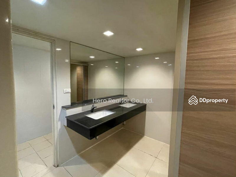 For Rent - Bangkok Office Phetchaburi BTS Ratchathewi BRE19200, Bangkok