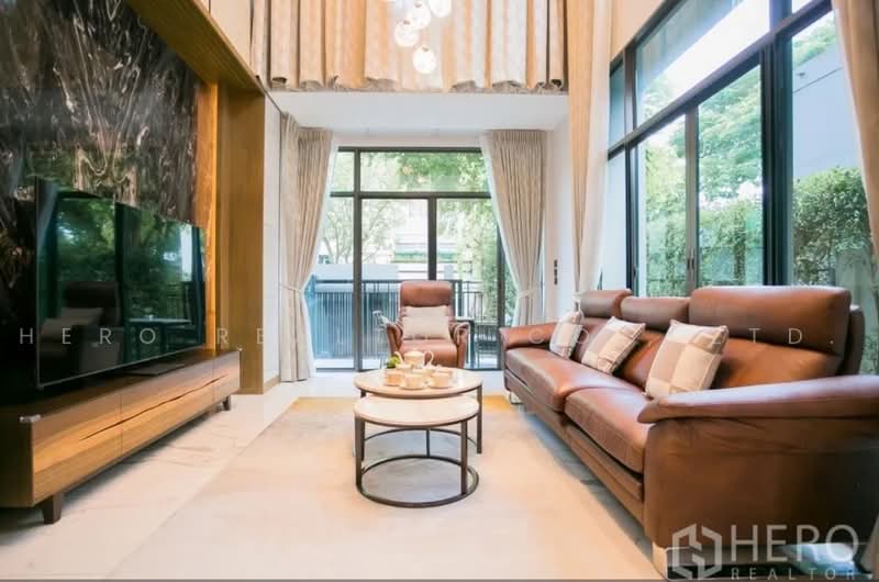 The Gentry Ekamai-Ladprao, Bangkok, 90 Soi Ladprao 94, Phlapphla, Wang Thonglang, Bangkok, 3 Bedrooms, 380 sqm, Single Detached House For Rent, by Hero Realtor Co., Ltd., 10742563 - DDproperty.com