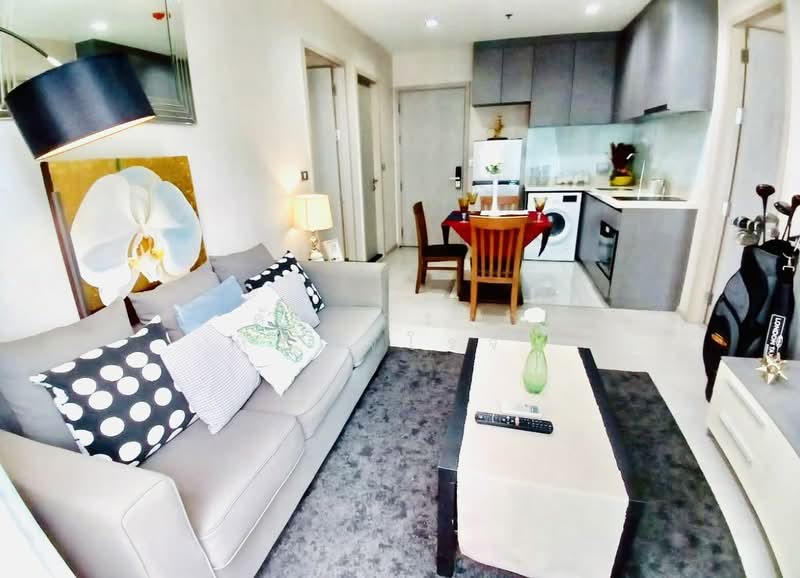 Rhythm Sukhumvit 36-38, Bangkok, 55 Soi Sukhumvit 36, Sukhumvit Road, Phra Kanong, Khlong Toei, Bangkok, 2 Bedrooms, 56 sqm, Condo For Rent, by คัทยวรรณ หิรัญจิโรจน์, 10752249 - DDproperty.com