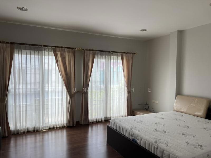 Baan Klang Muang Luzern Sukhumvit, Bangkok, Sukhumvit 77 Road, Suan Luang, Bangkok, 3 Bedrooms, 220 sqm, Townhouse For Rent, by Khun Archie, 10762488 - DDproperty.com