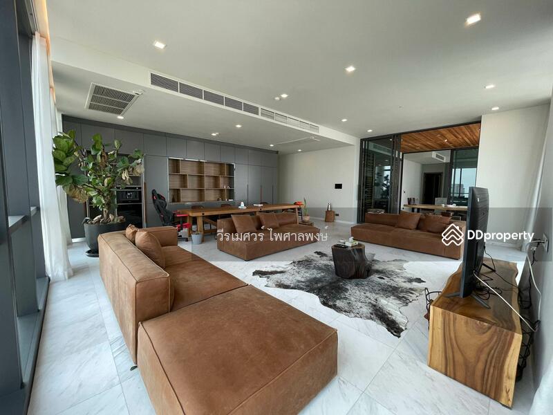 The monument thonglor (Luxury Condominium) large size and unblocked view, 252 sqm. 3 bedroom + 1 mai